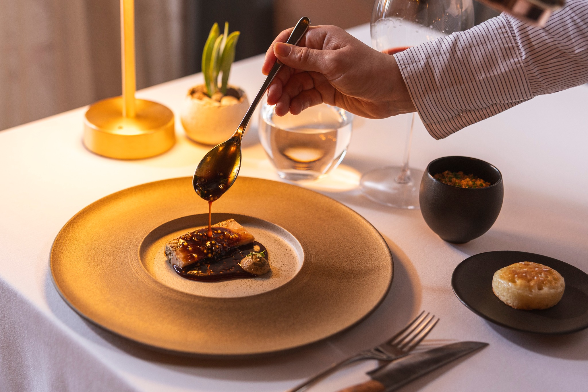 INIALA HOTEL - RESTAURANT (1)