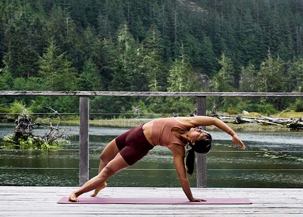 Sunrise-Yoga_590x530px